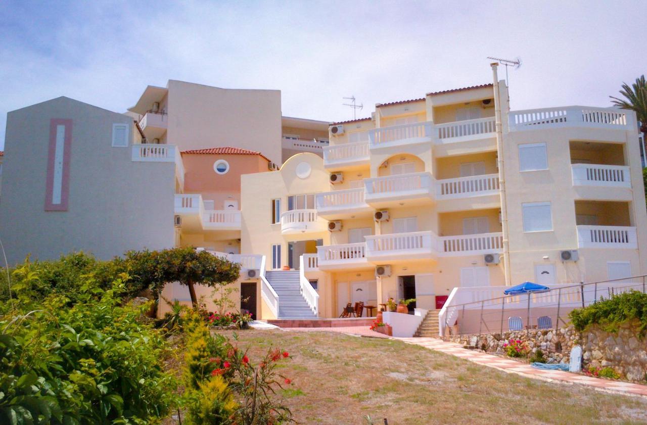 Kalimera Hotel Agia Marina Exterior foto